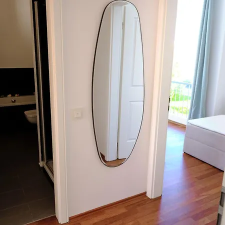 Appartement Historisches Deluxe Im Marianum Neuss