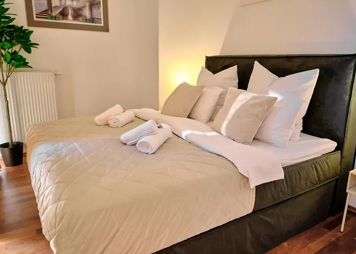 Appartement Historisches Deluxe Im Marianum Neuss