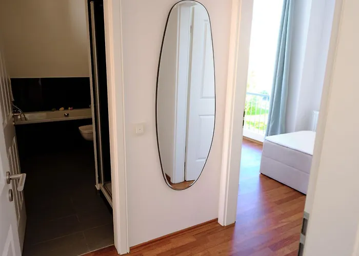 Appartement Historisches Deluxe Im Marianum Neuss